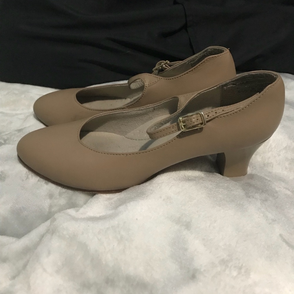 Tan heels